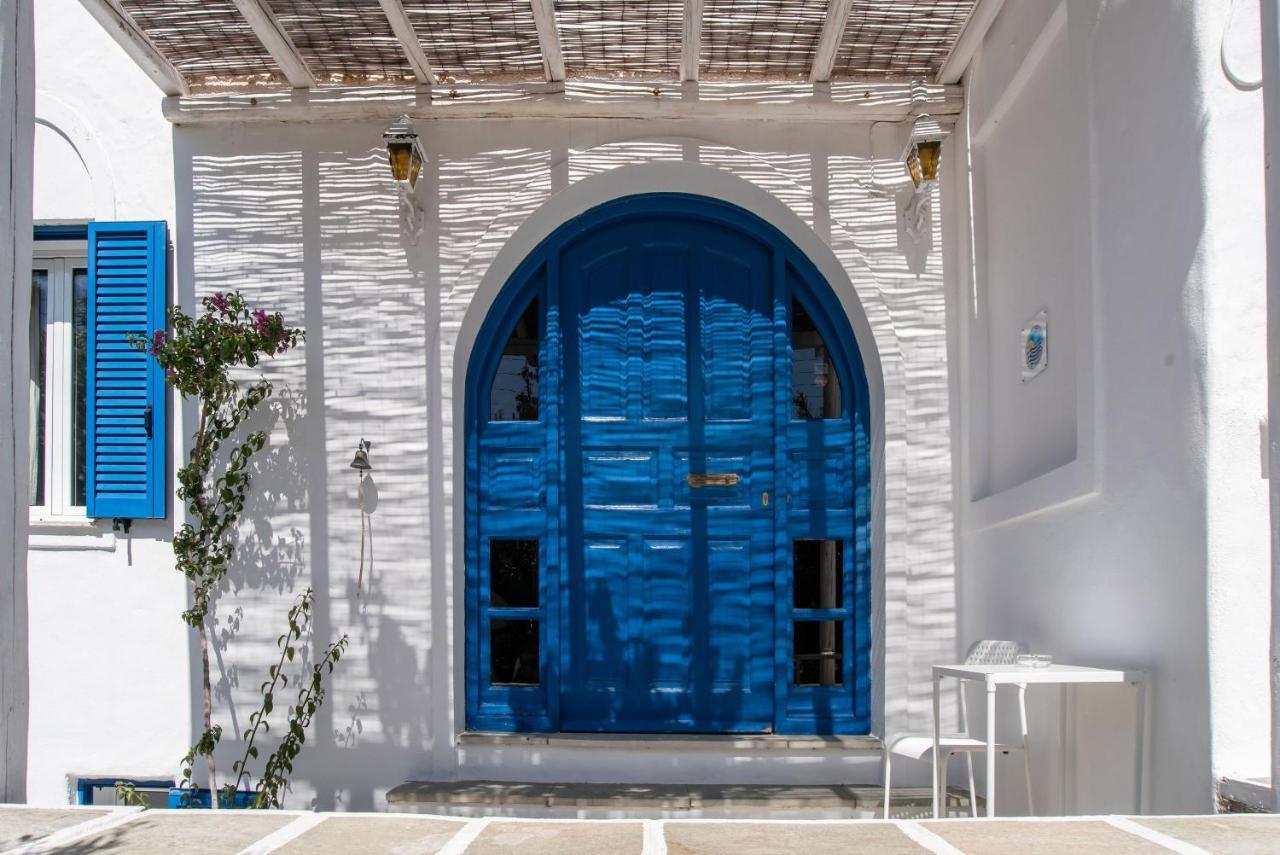 Livadia Seaside Studios 6 Парос Екстериор снимка