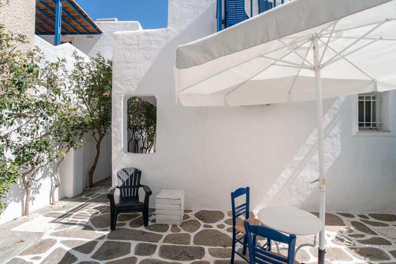 Livadia Seaside Studios 6 Парос Екстериор снимка