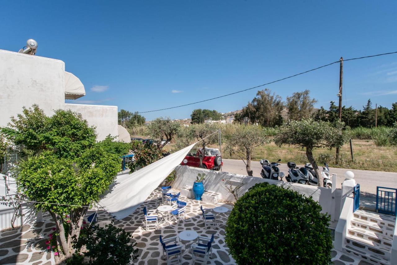 Livadia Seaside Studios 6 Парос Екстериор снимка